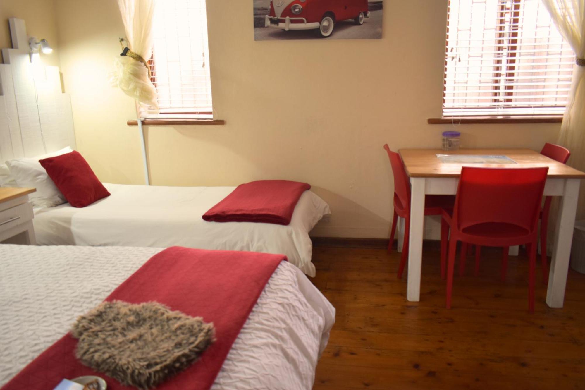 Above The Harbour Solar-powered Homestay Mossel Bay